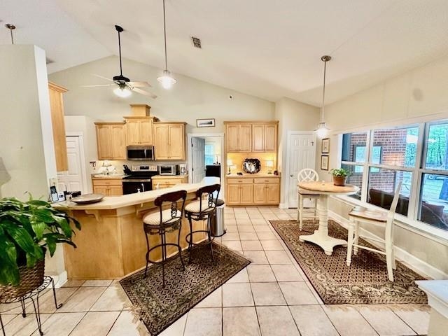 7433 Creekridge Circle