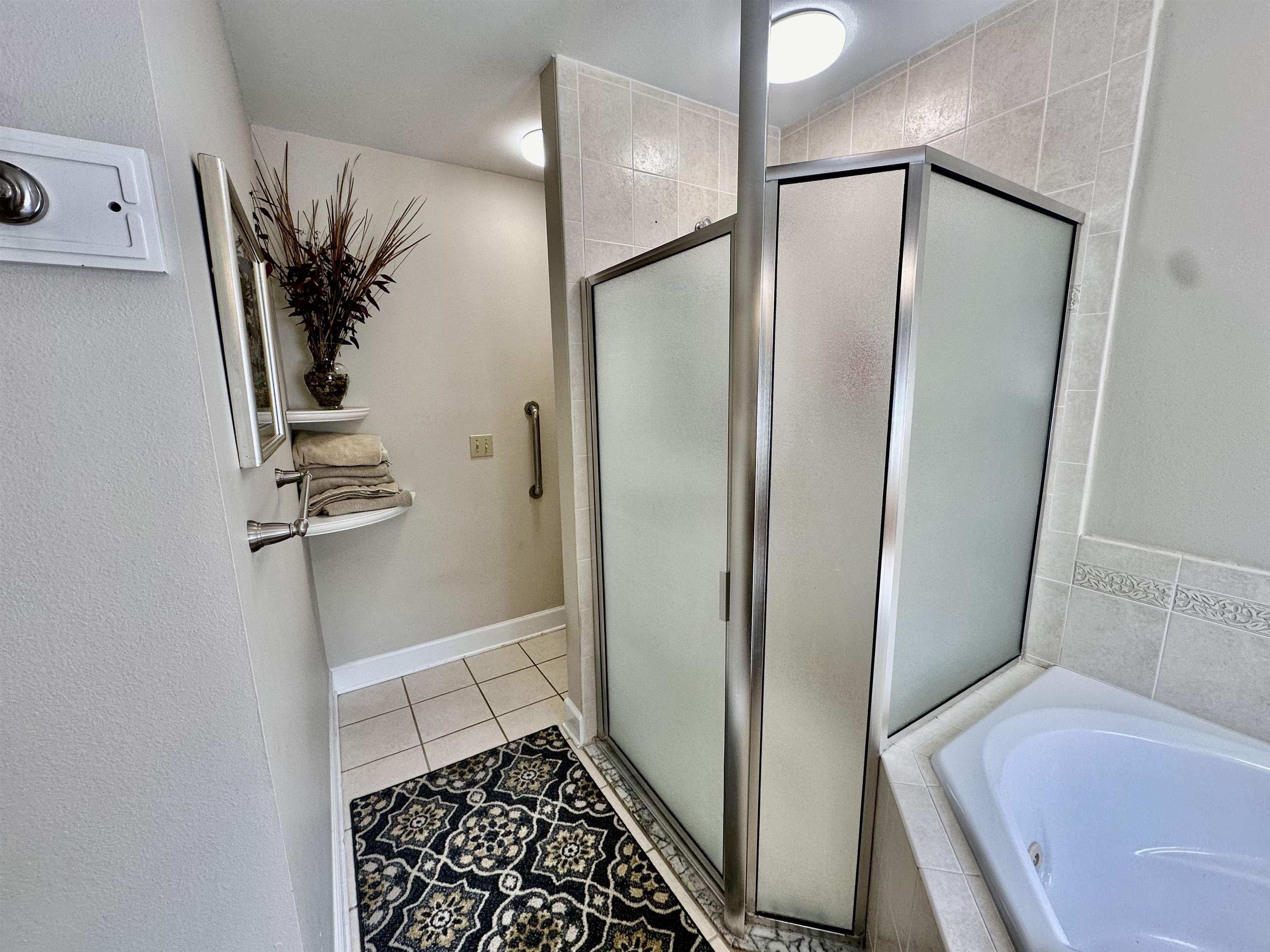 7433 Creekridge Circle