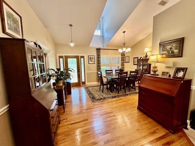 7433 Creekridge Circle