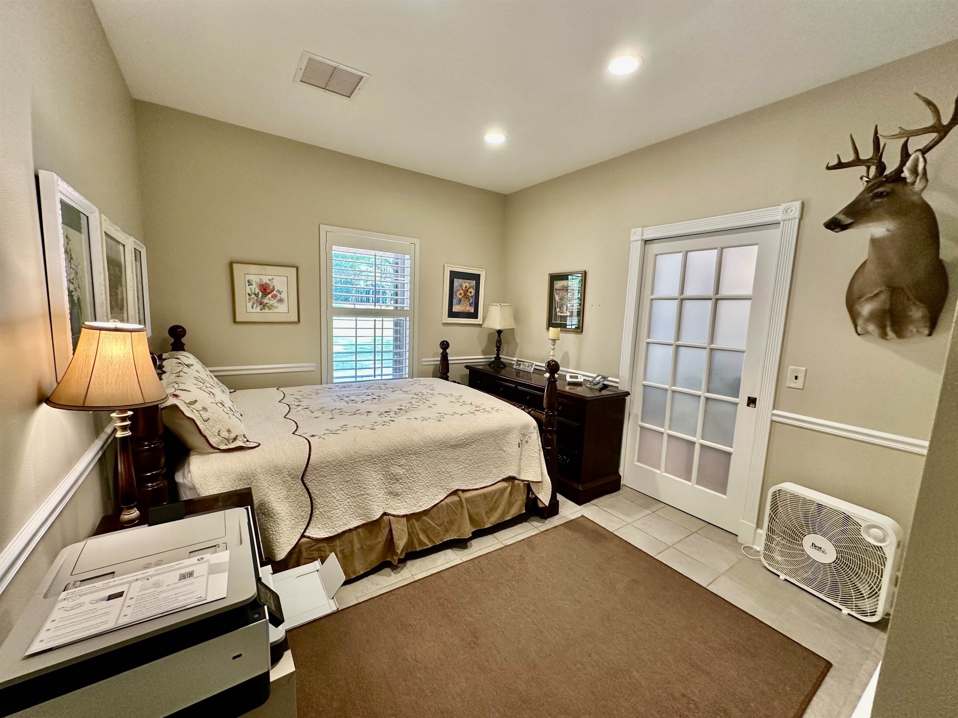 7433 Creekridge Circle