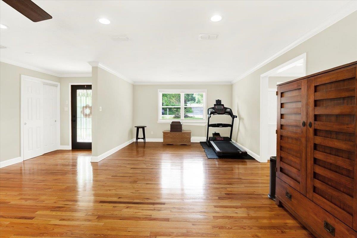 2122 Deerfield Drive