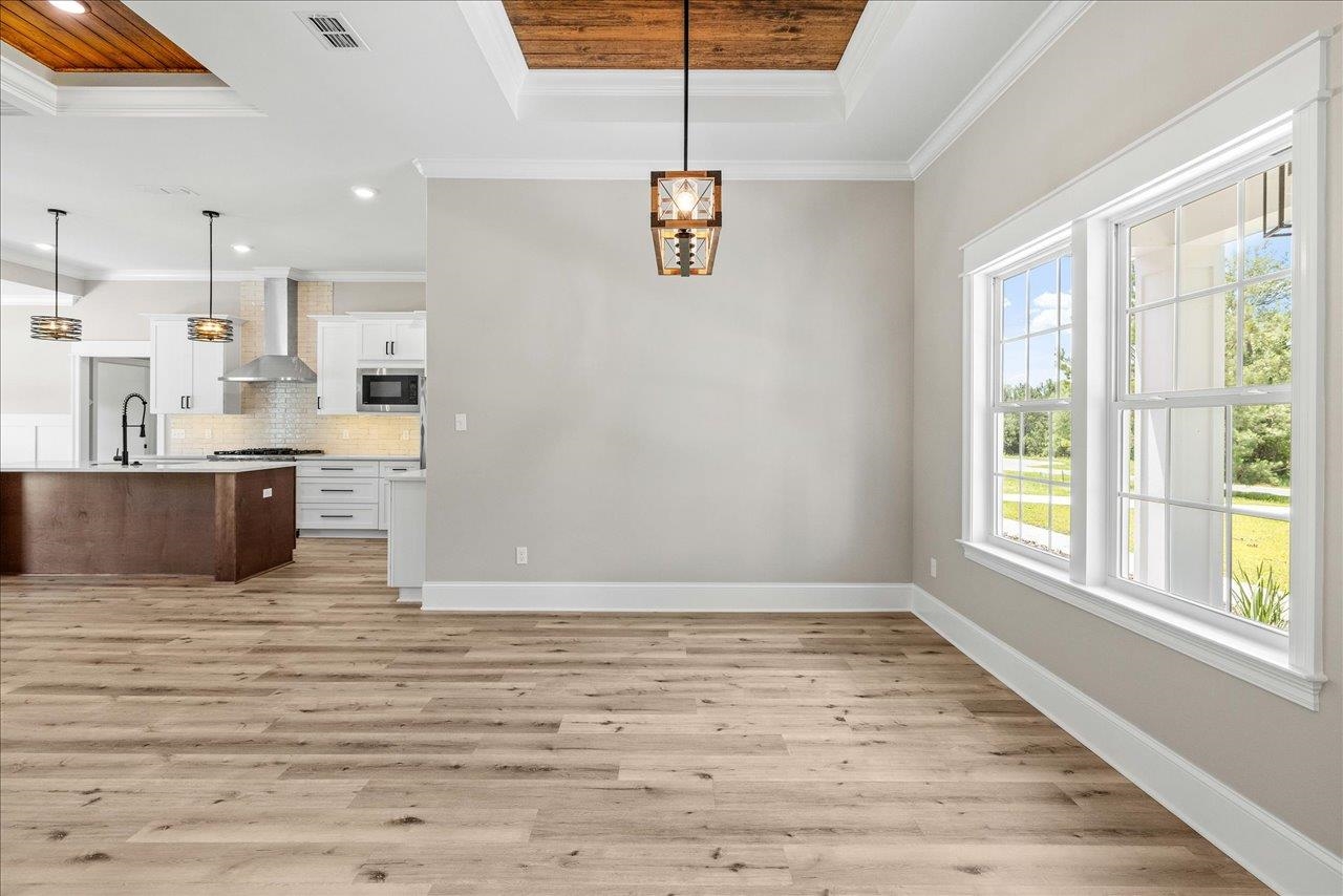 185 S White Oak Drive