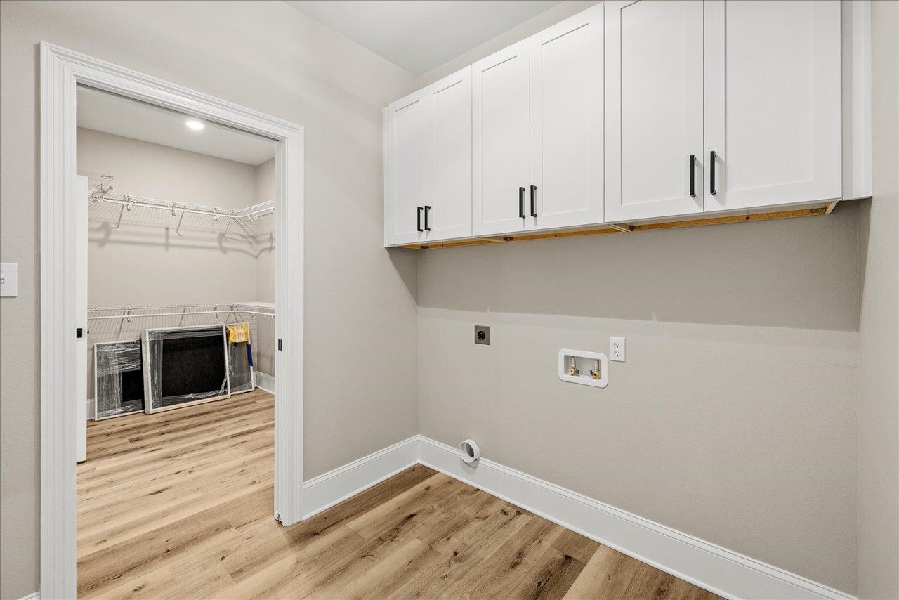 185 S White Oak Drive