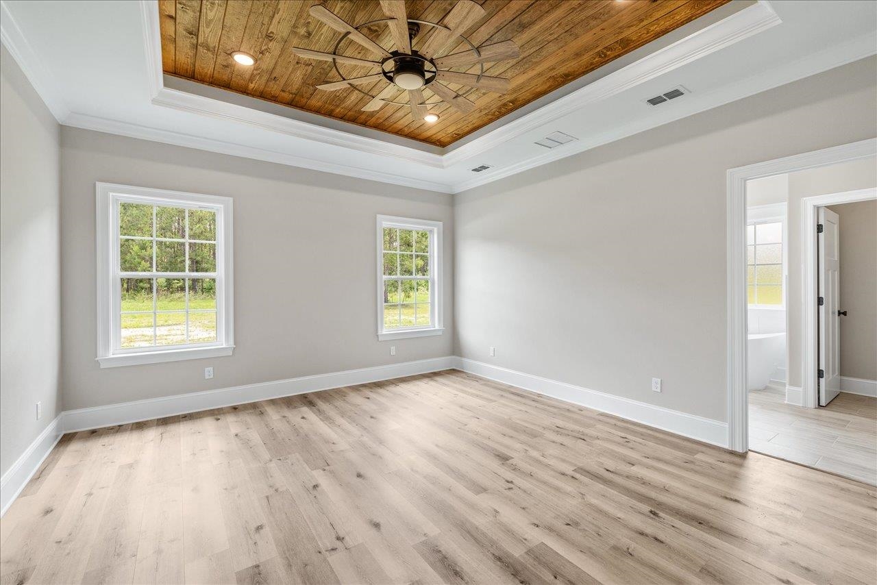 185 S White Oak Drive