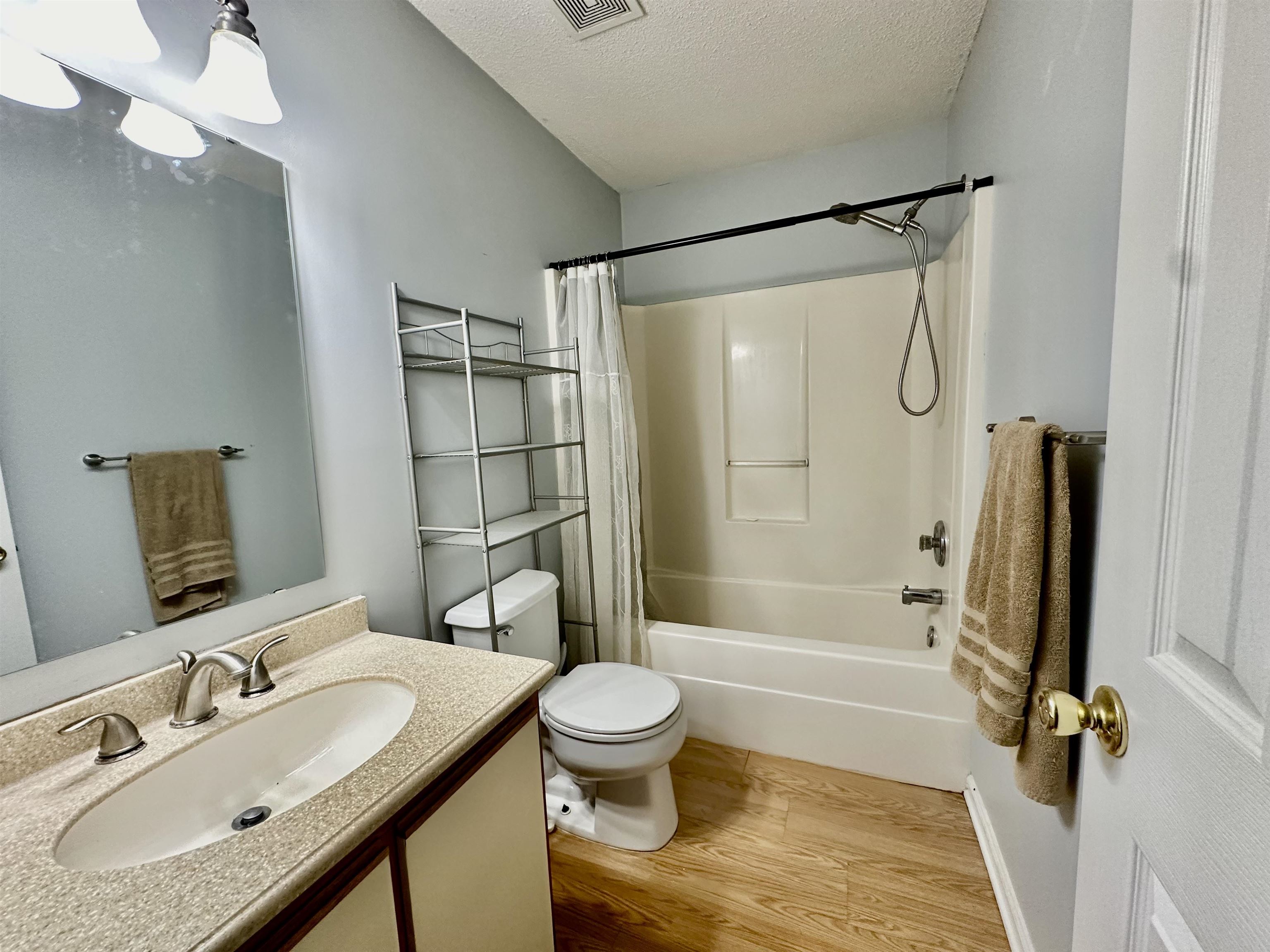 3001 Oak Park Court