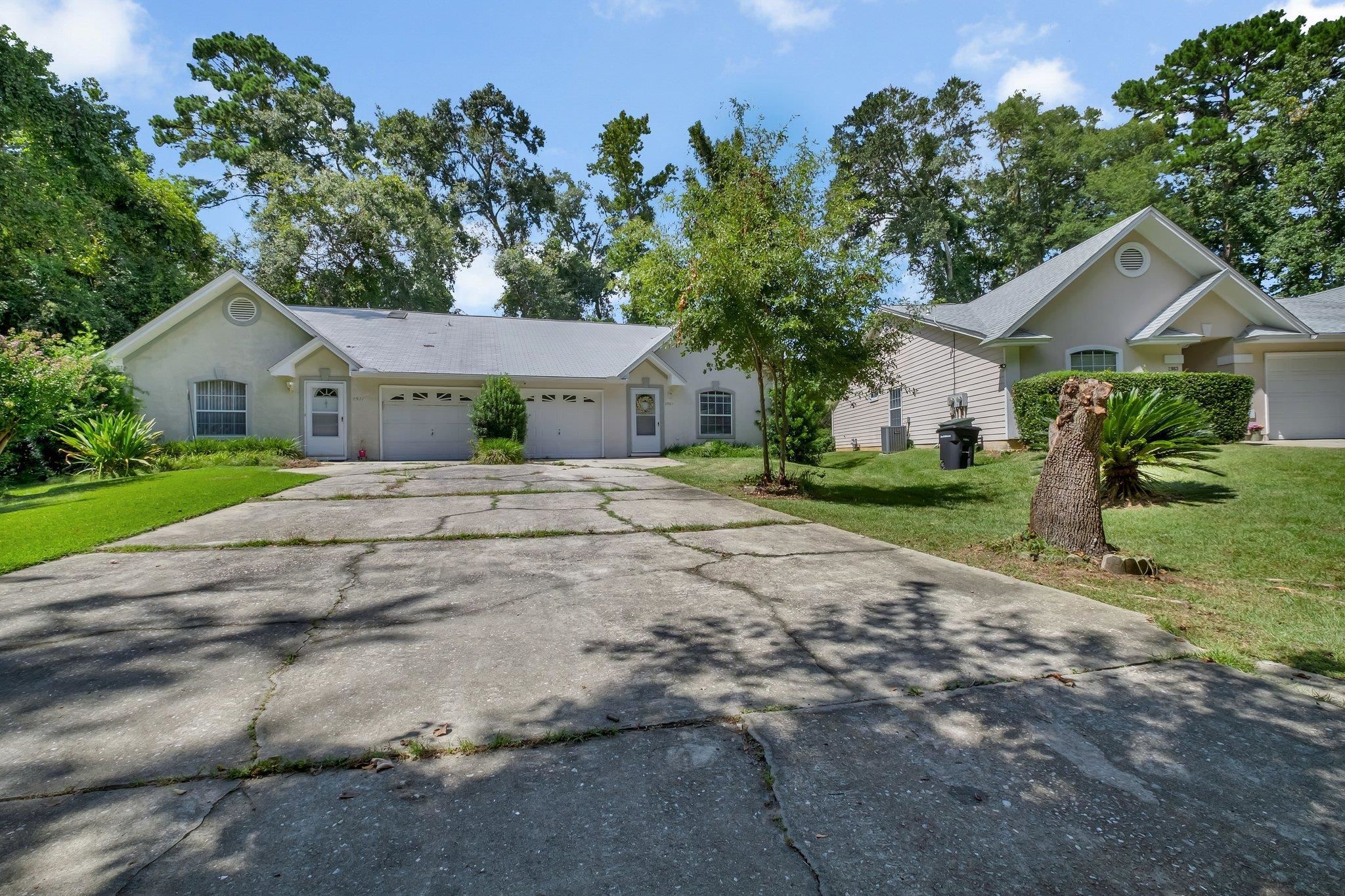 2967 Royal Palm Way