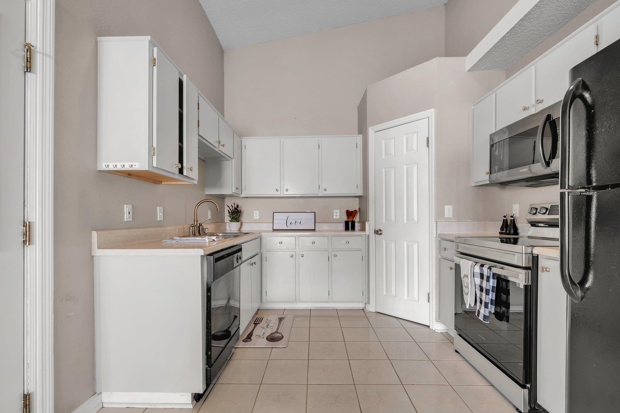 2967 Royal Palm Way
