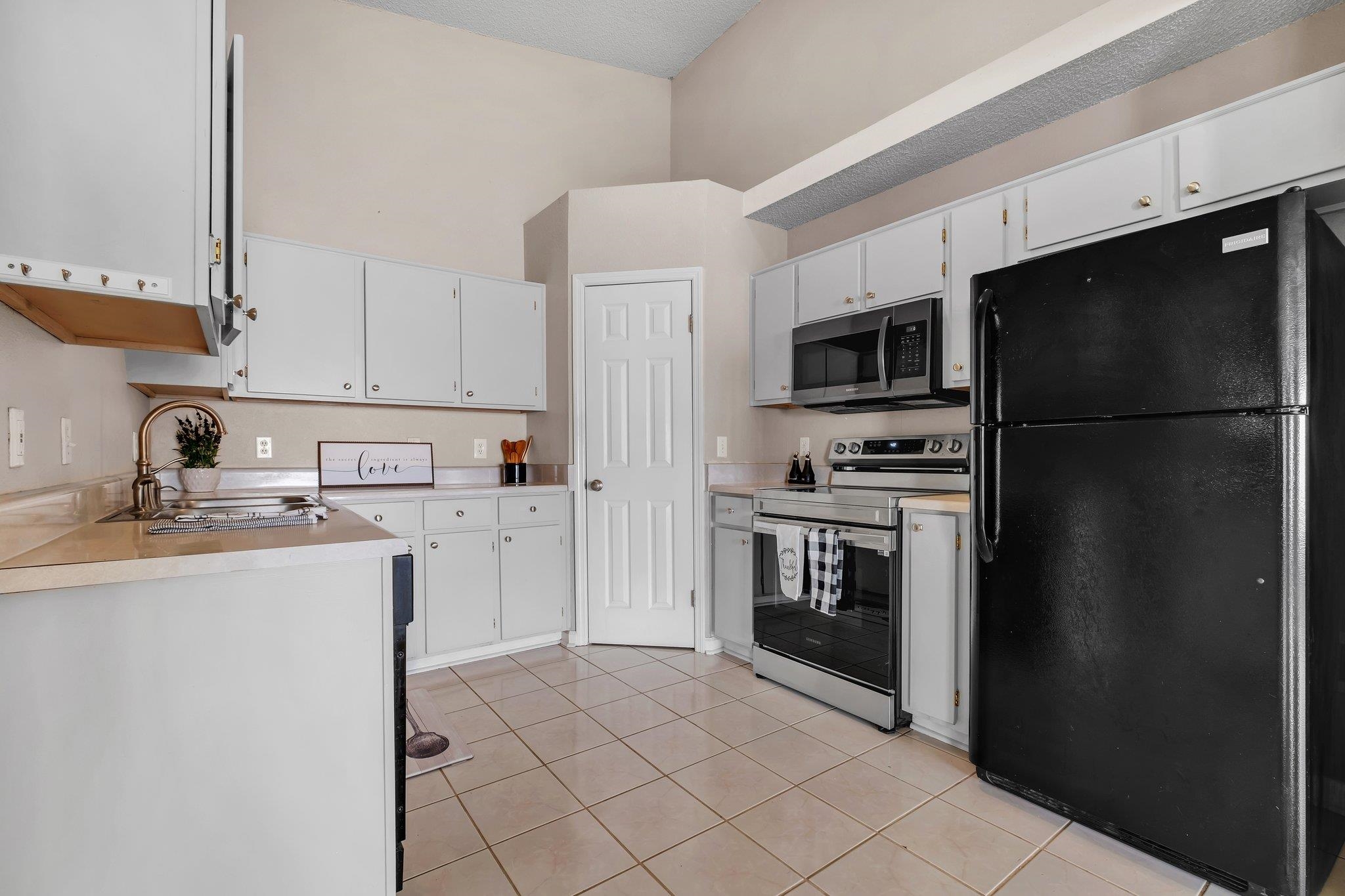 2967 Royal Palm Way