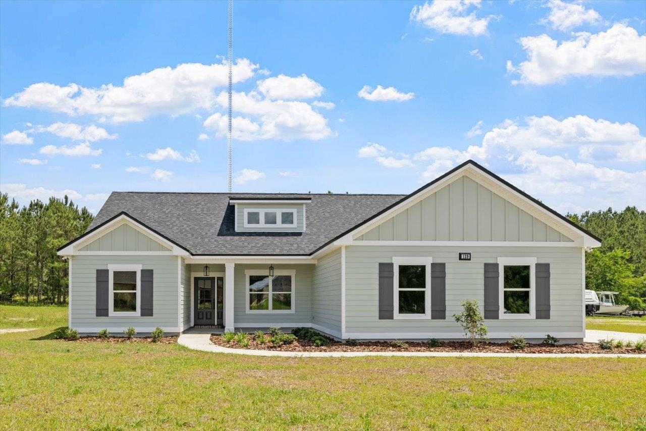 129 S White Oak Drive