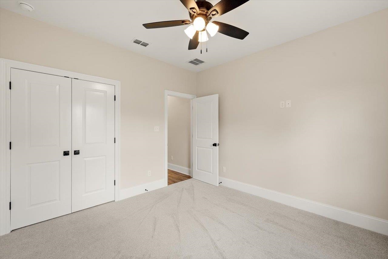 129 S White Oak Drive