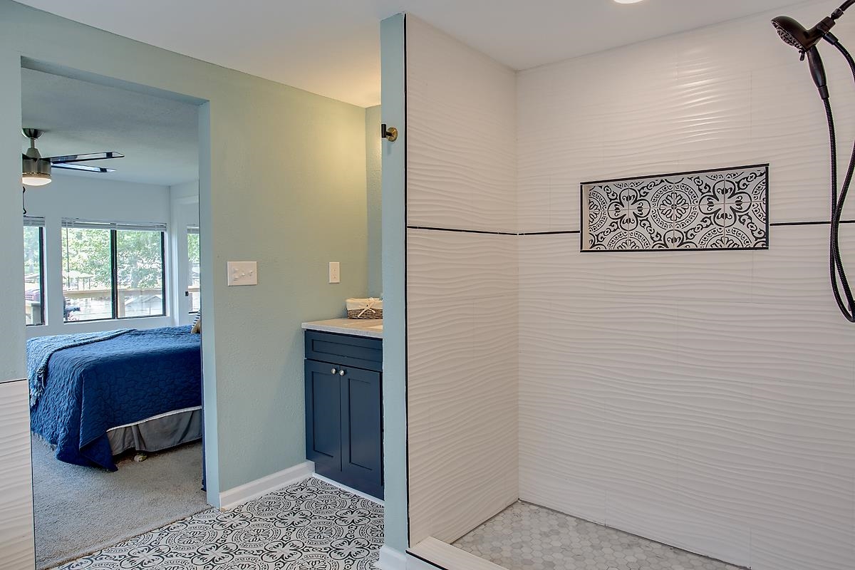 4163 Fred Hatfield 1 Court