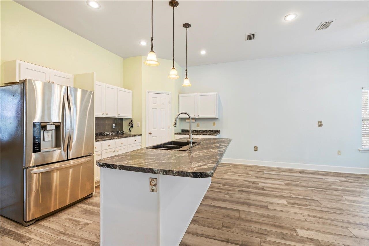 15290 High Hills Circle