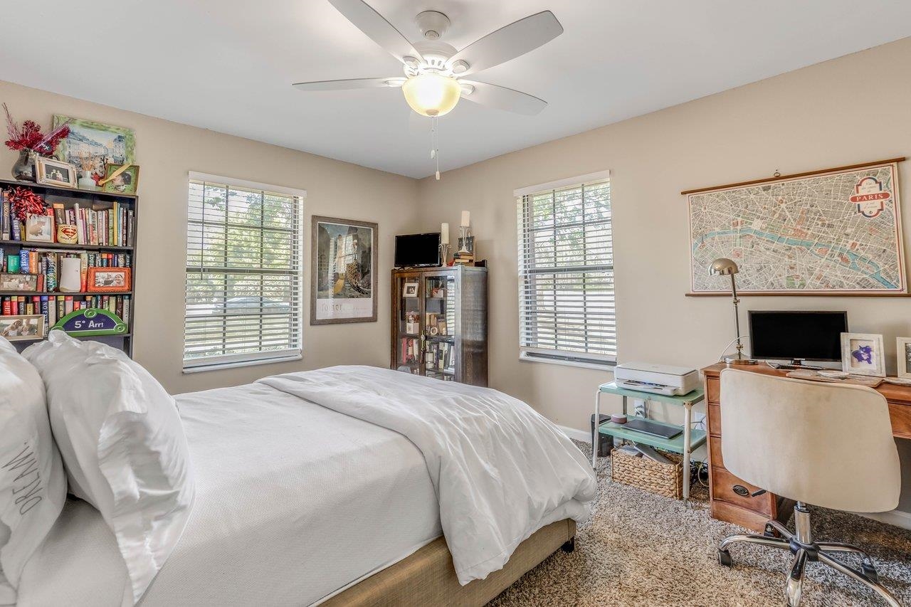 2304 Tour Eiffel Drive