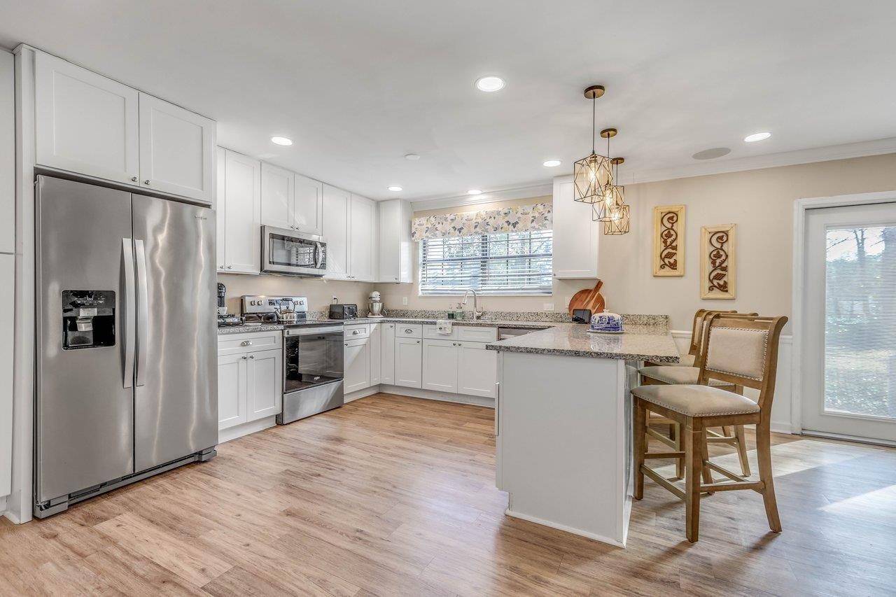 2304 Tour Eiffel Drive