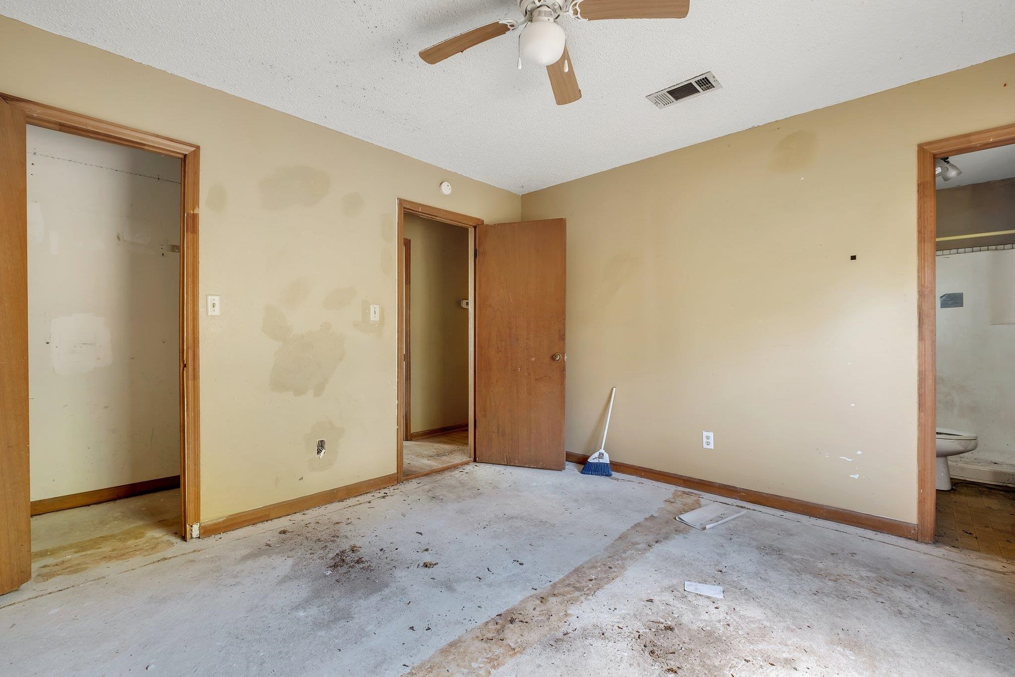 8701 Manchester Court