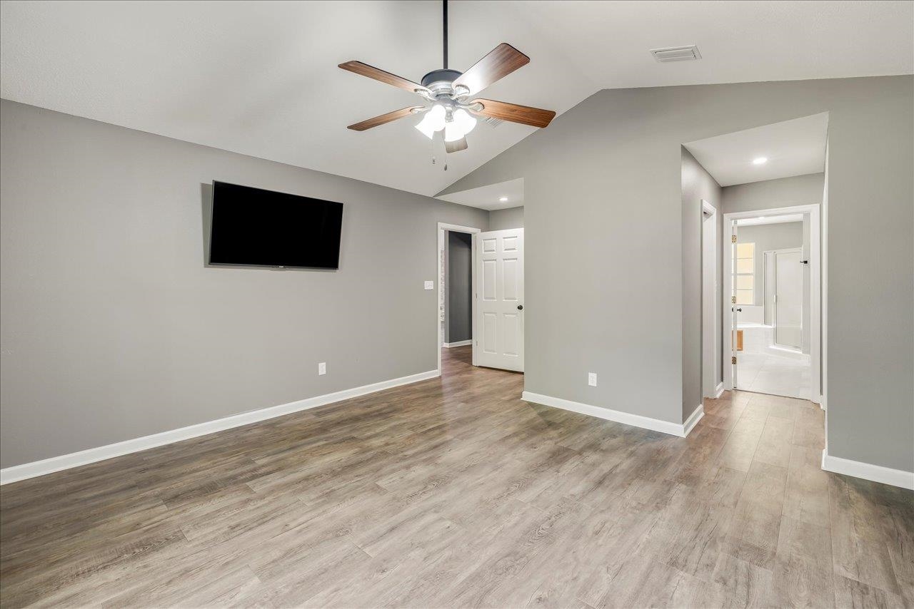 7923 Reynolds Drive