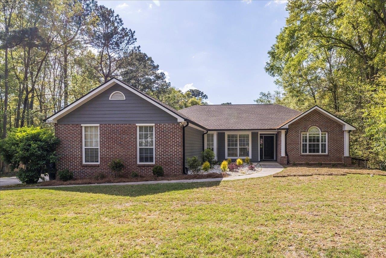 7923 Reynolds Drive