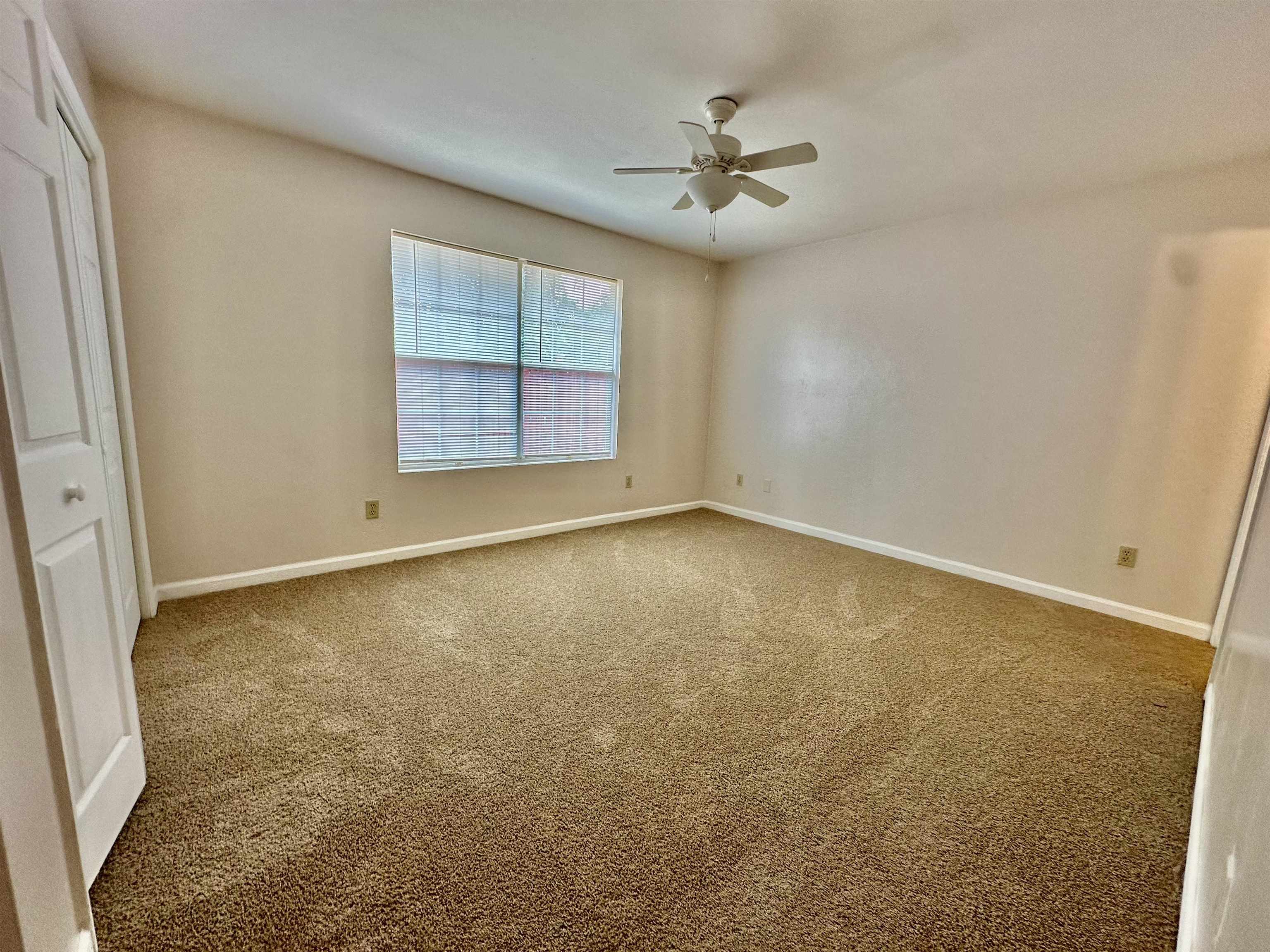 3180 N RIDGE Road Unit: -