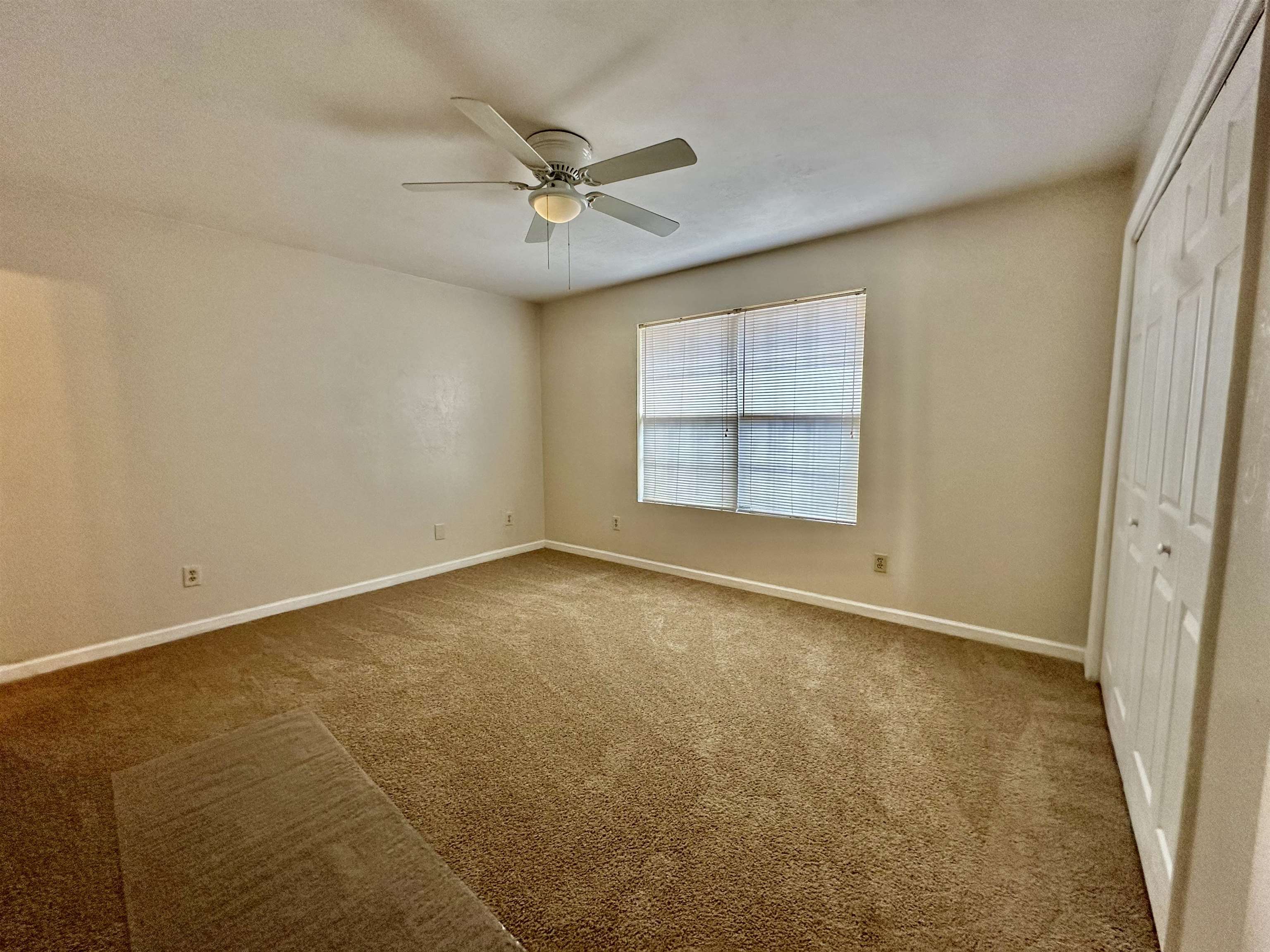 3180 N RIDGE Road Unit: -