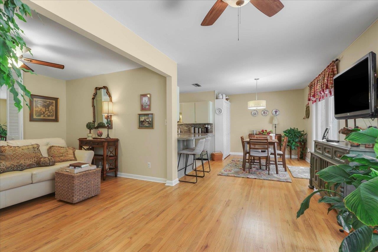 1115 Sandhurst Drive