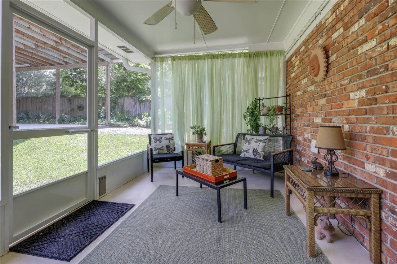 1115 Sandhurst Drive