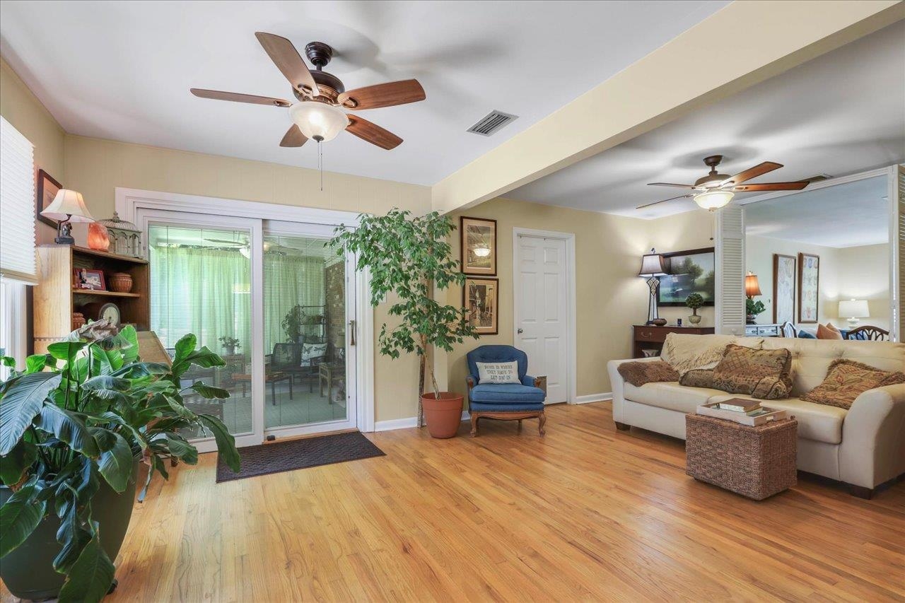 1115 Sandhurst Drive
