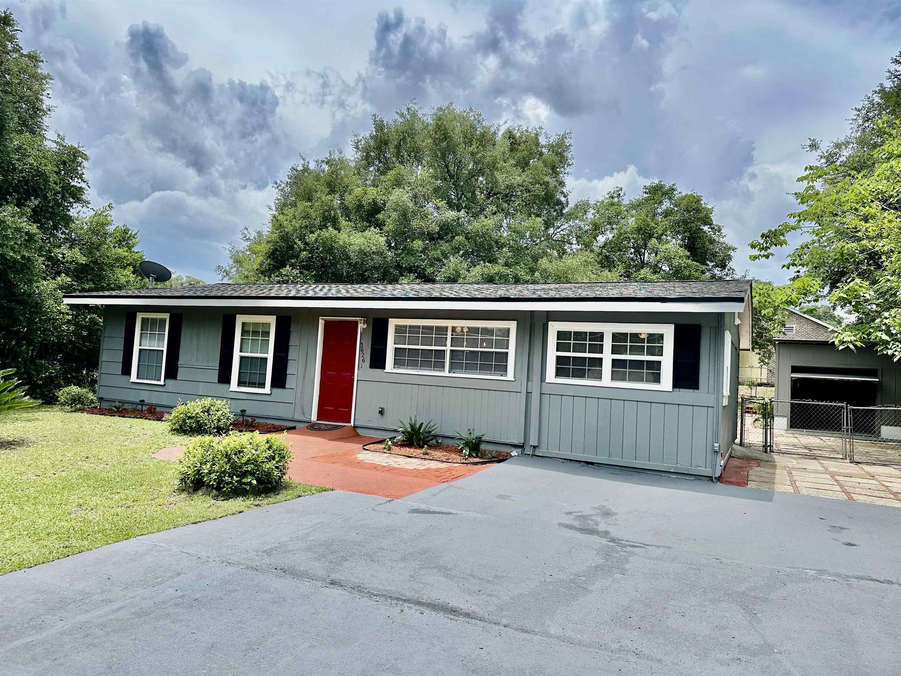 3626 S Lakewood Drive