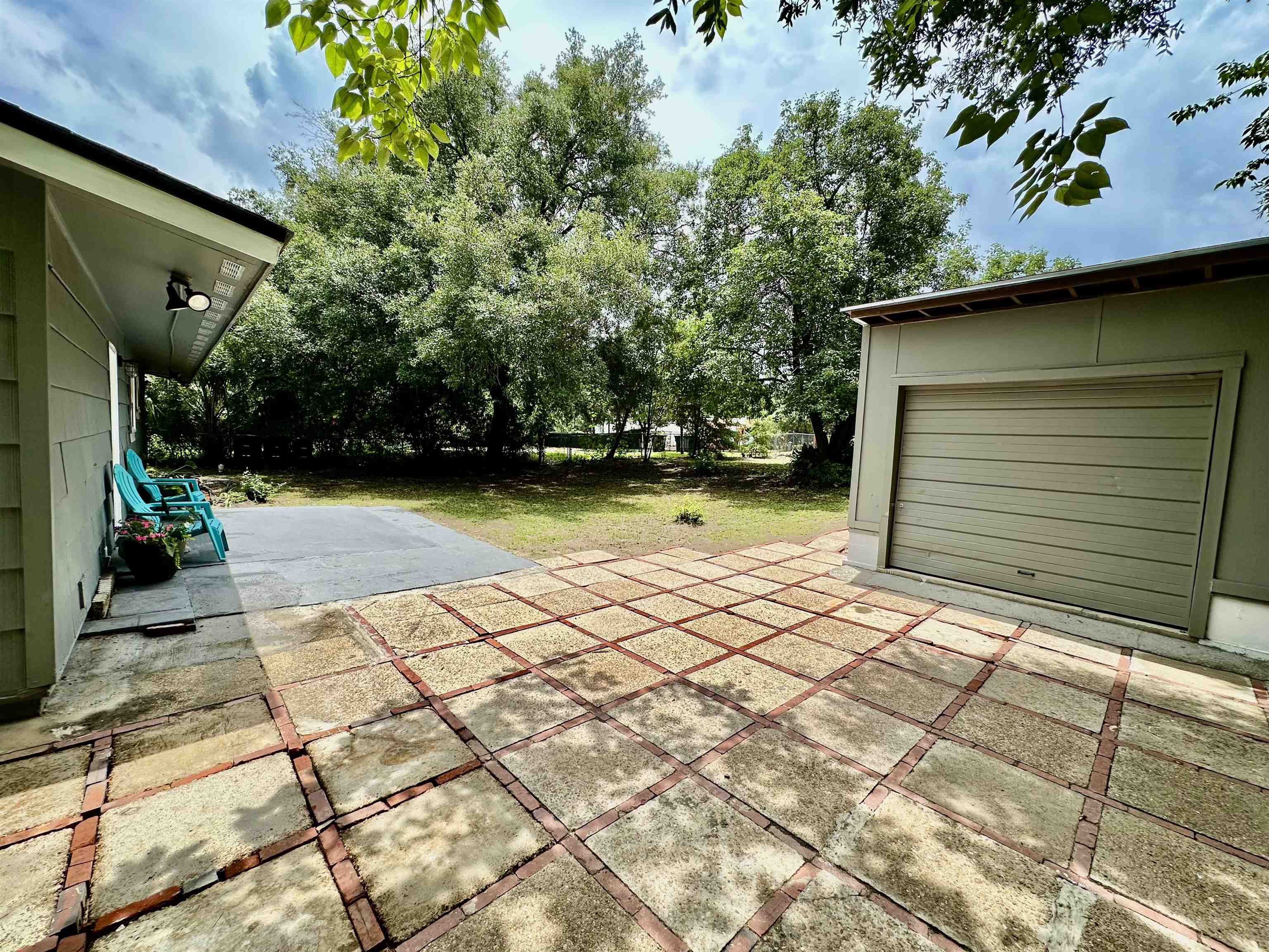 3626 S Lakewood Drive