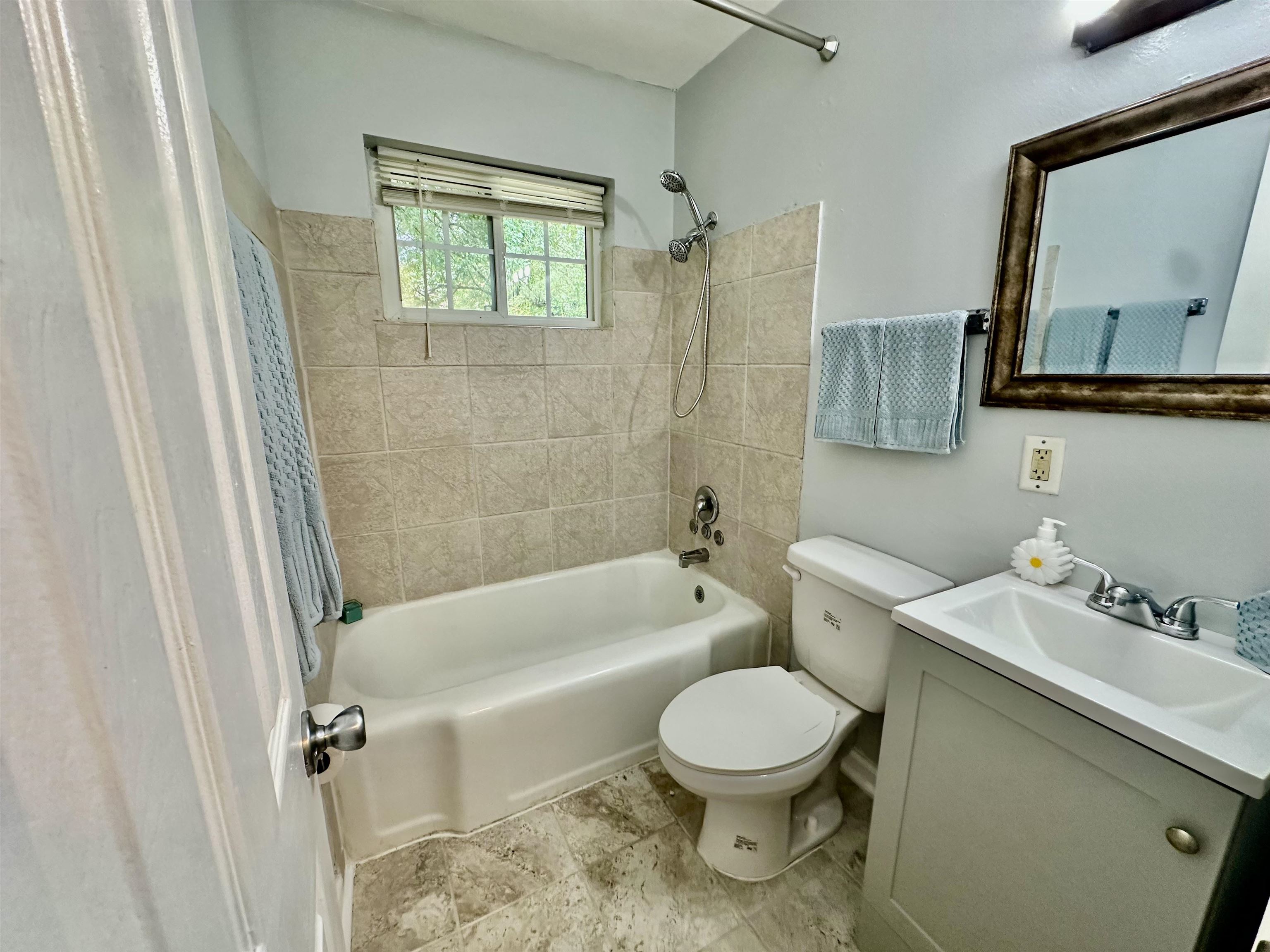 3626 S Lakewood Drive