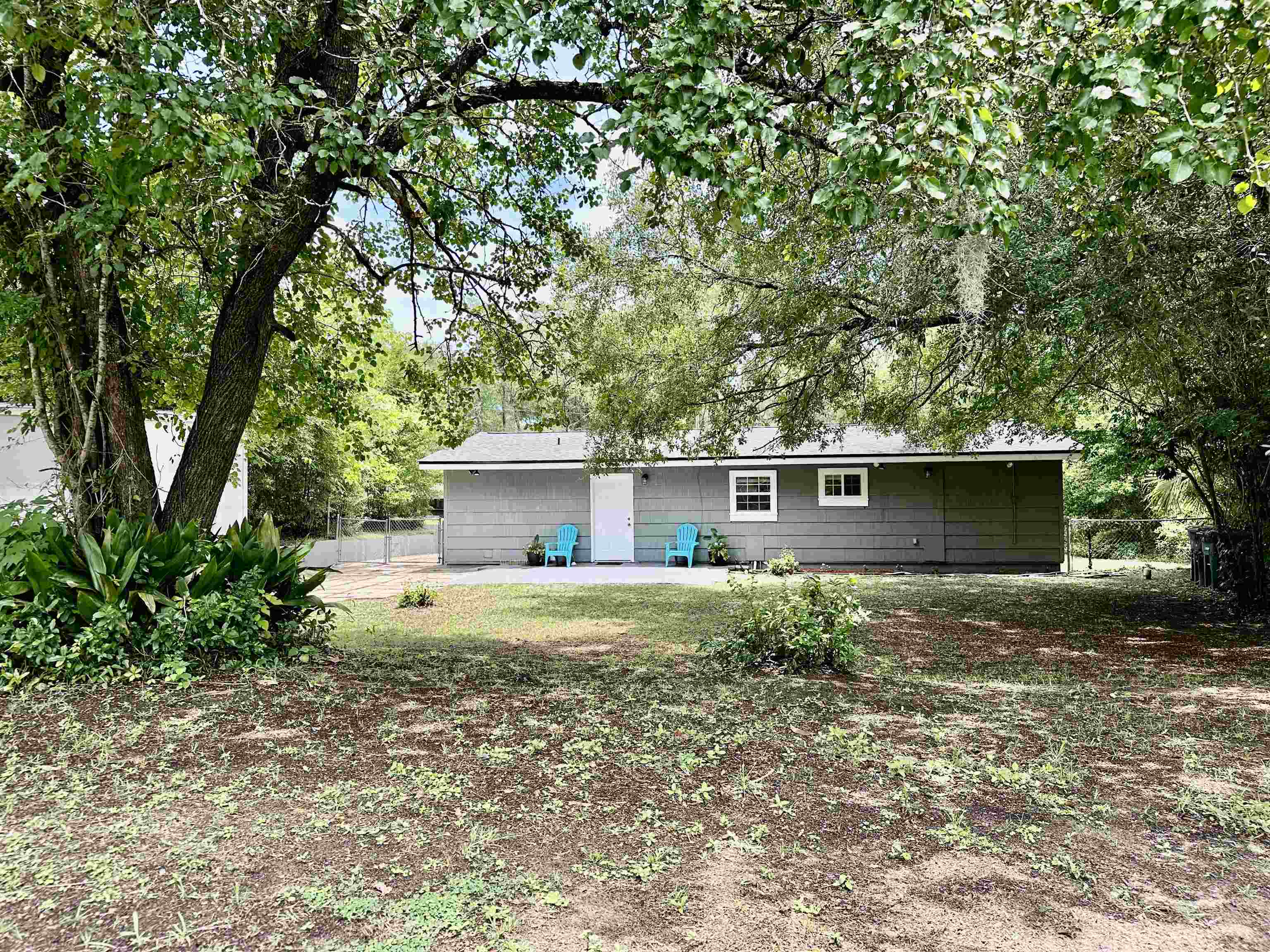 3626 S Lakewood Drive