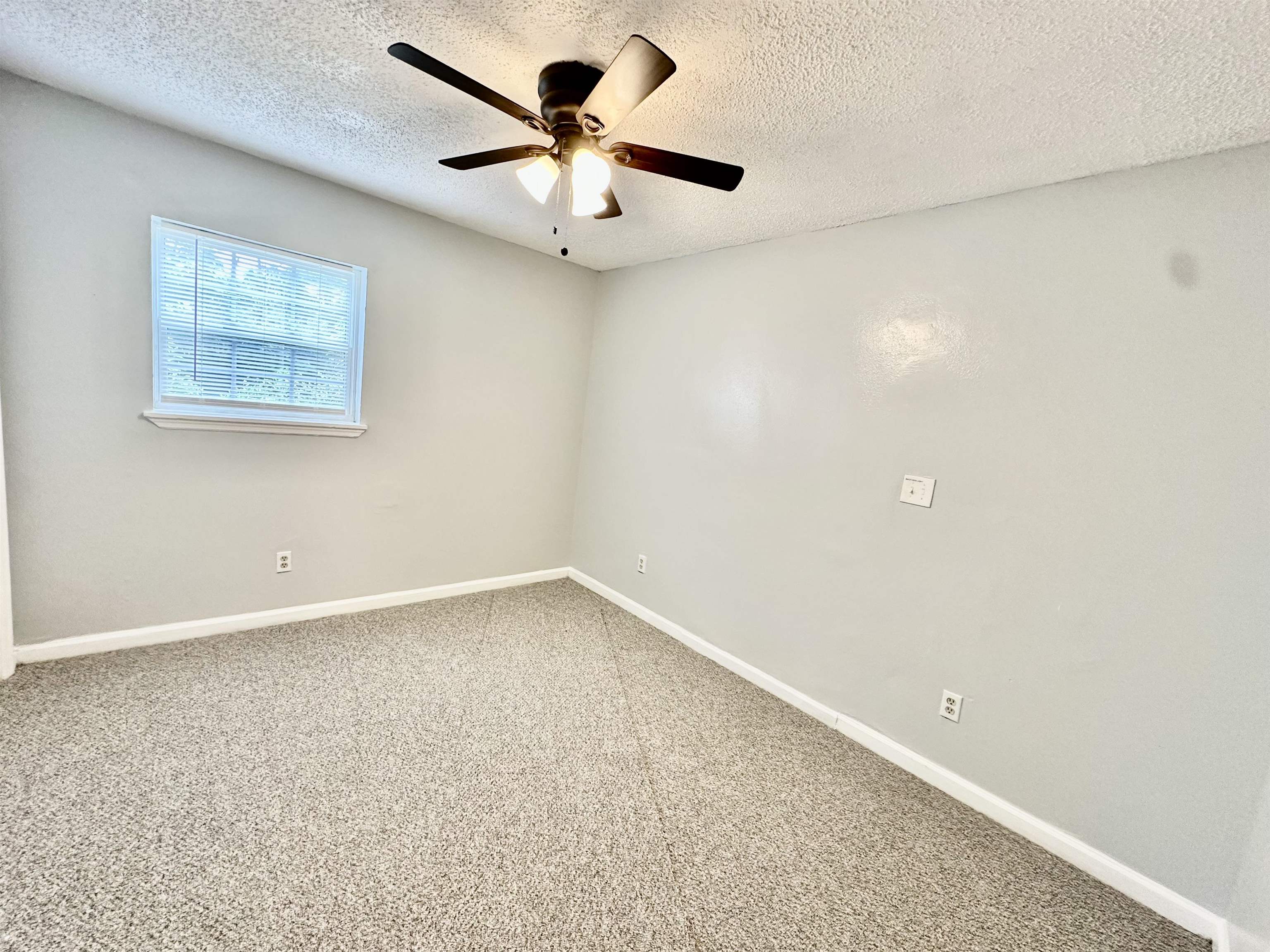 3626 S Lakewood Drive