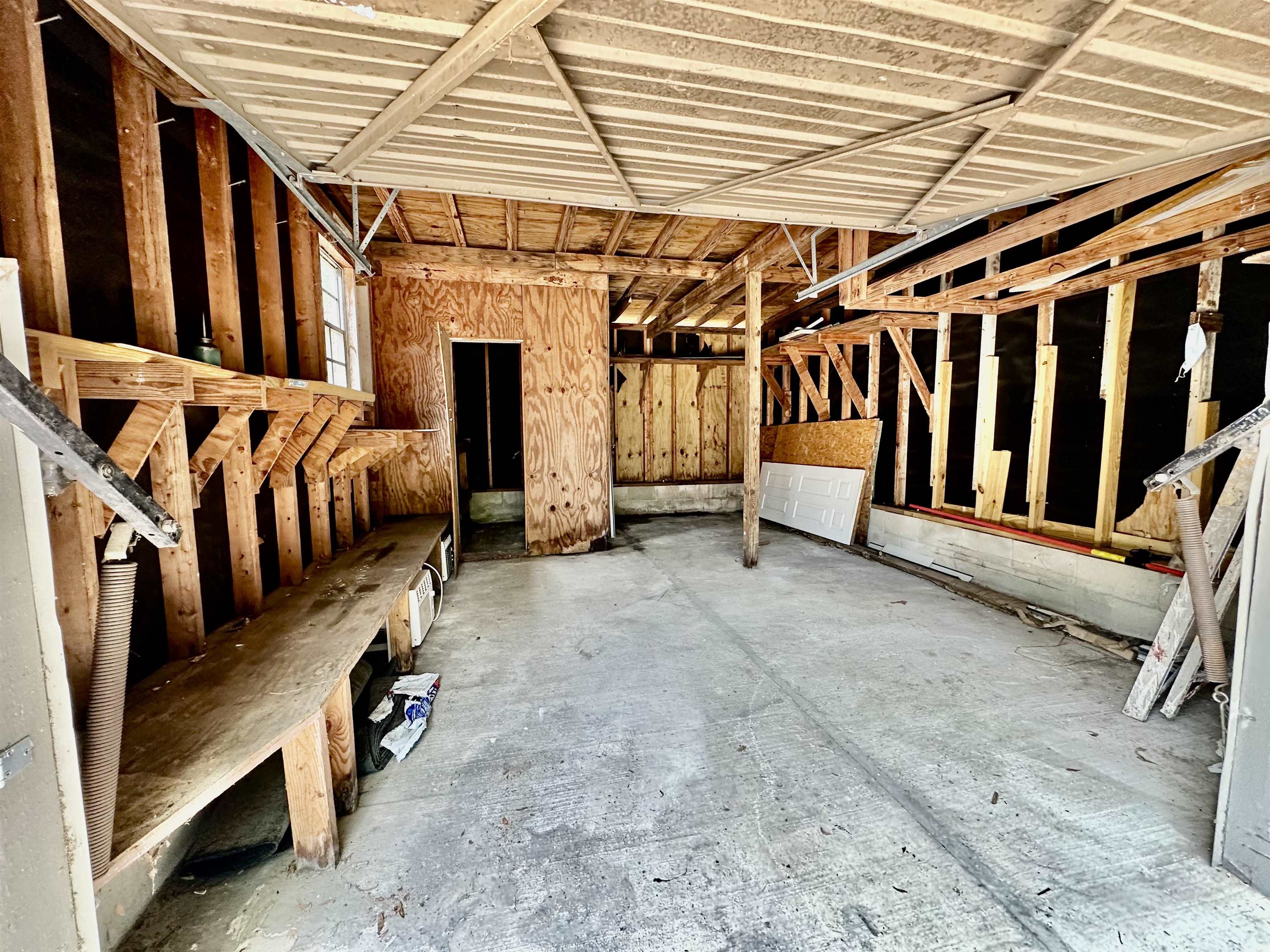 3626 S Lakewood Drive