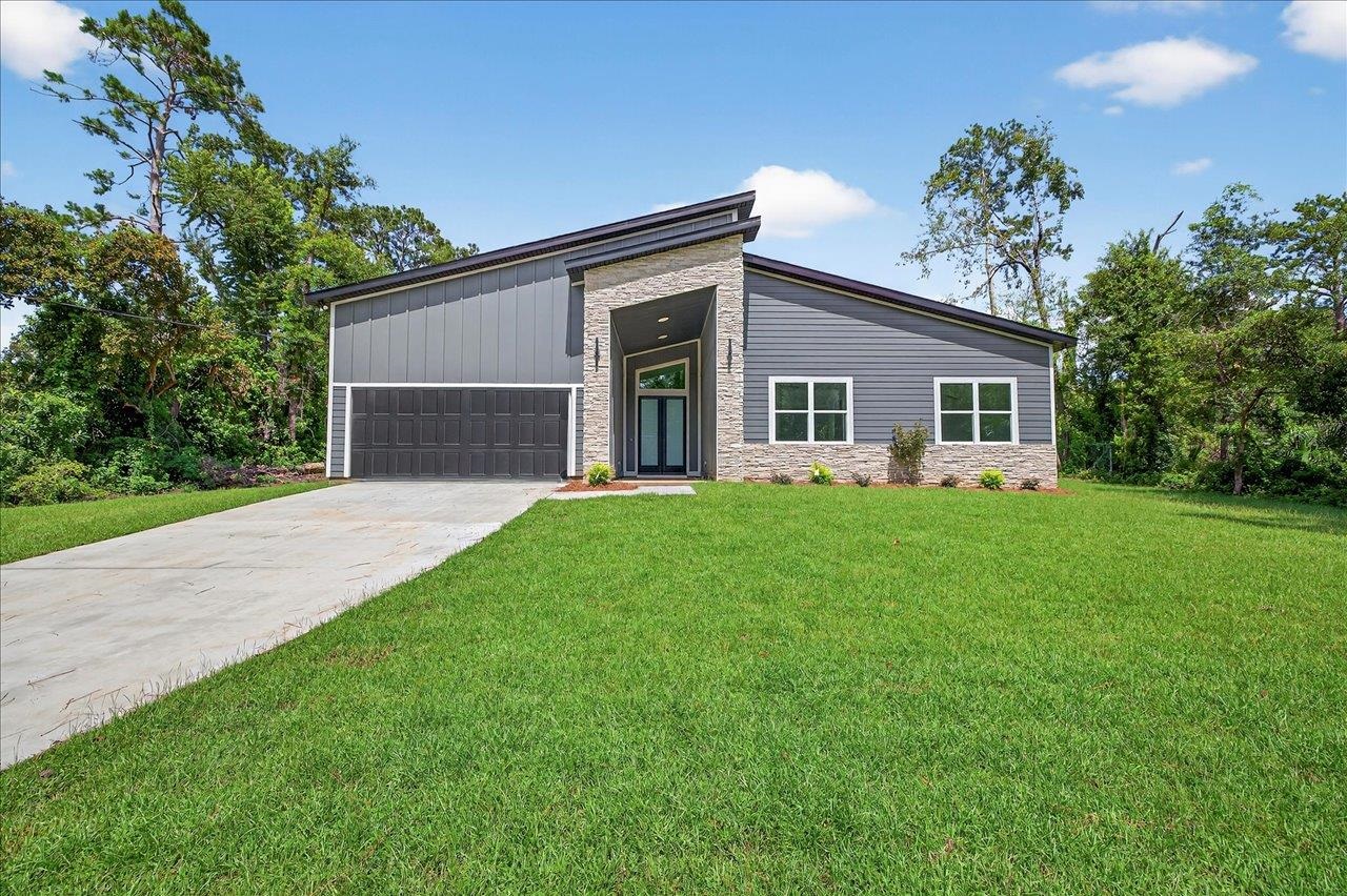 2005 E Indian Head Drive