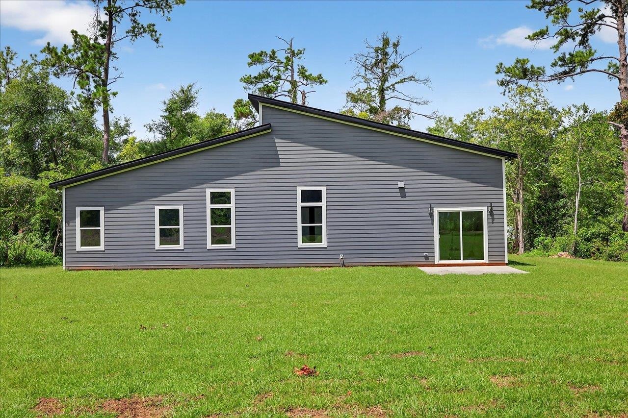 2005 E Indian Head Drive