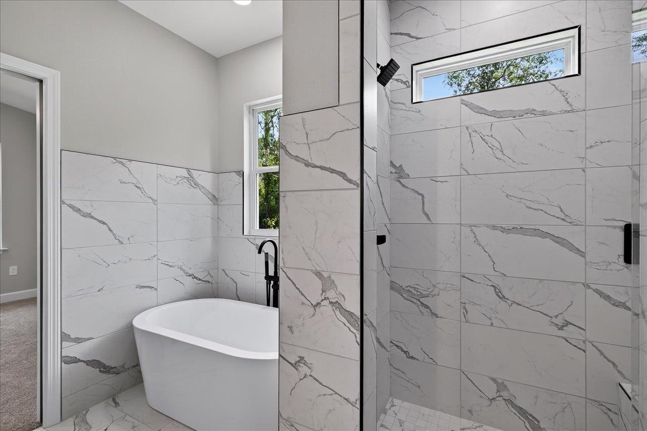 2005 E Indian Head Drive