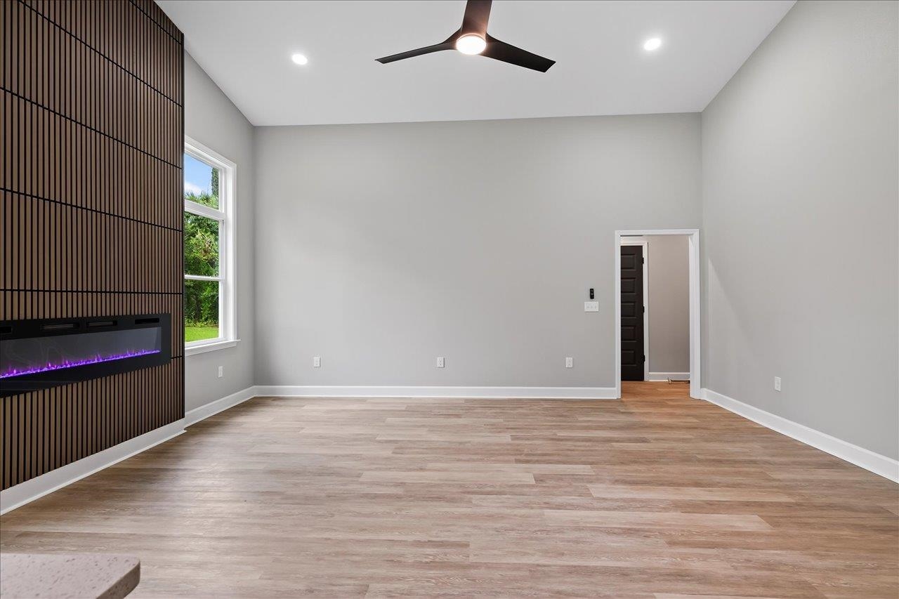 2005 E Indian Head Drive