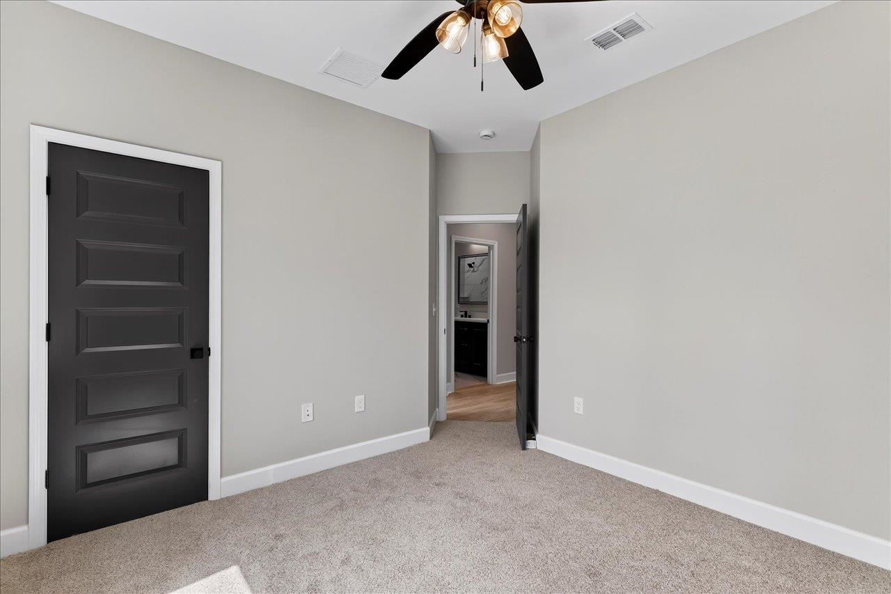 2005 E Indian Head Drive