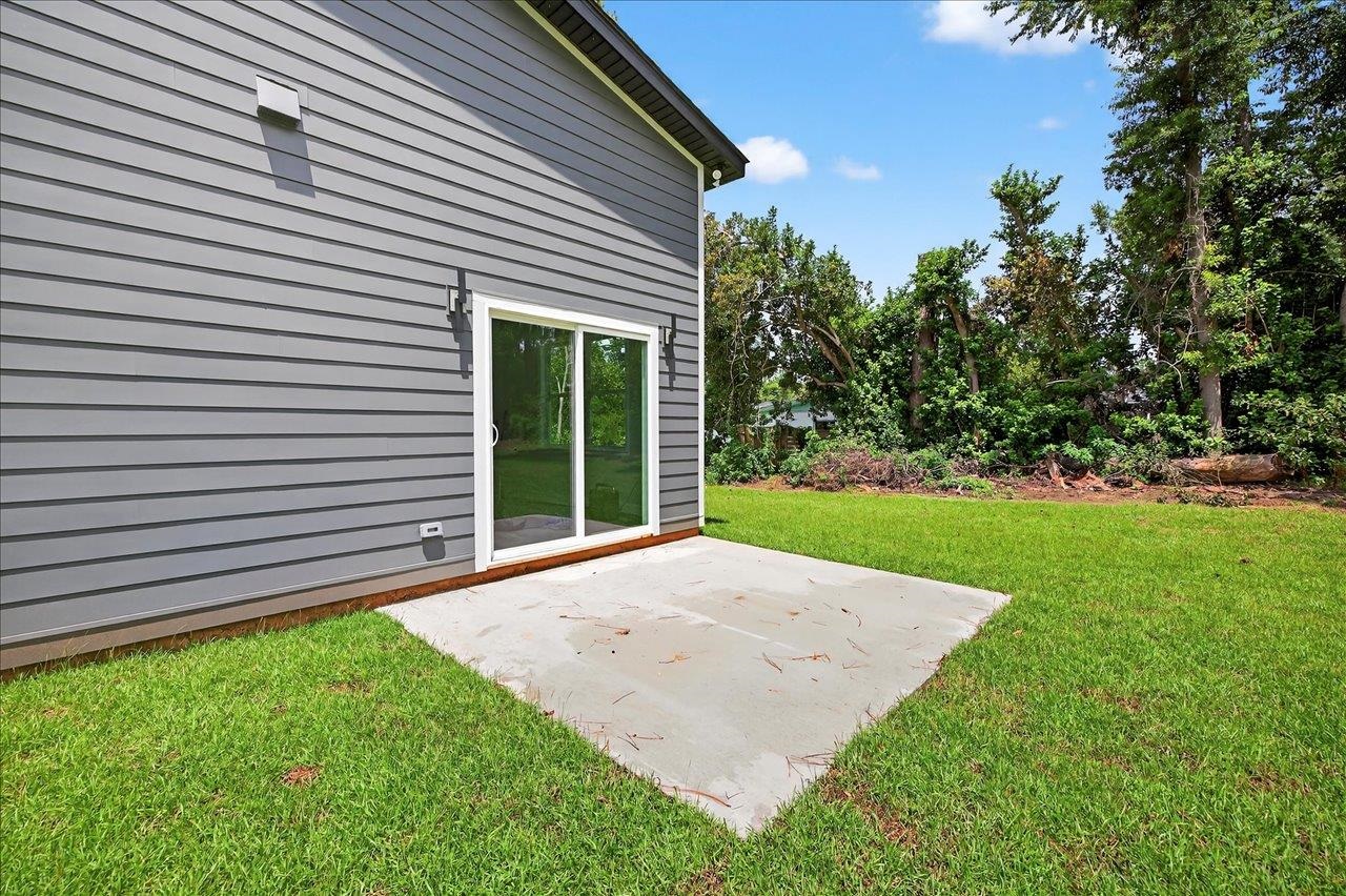 2005 E Indian Head Drive