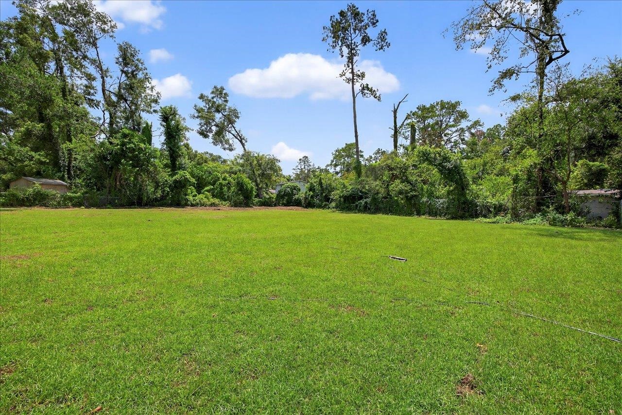 2005 E Indian Head Drive