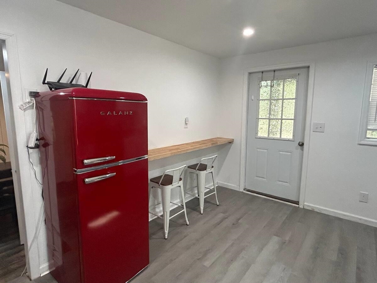 625 E Washington Street Unit: -