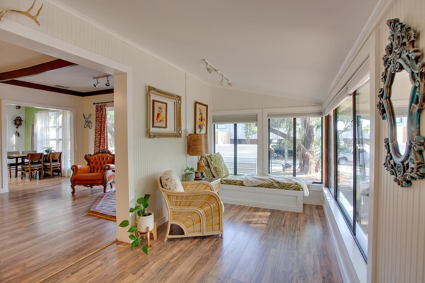 21 Saint James Street