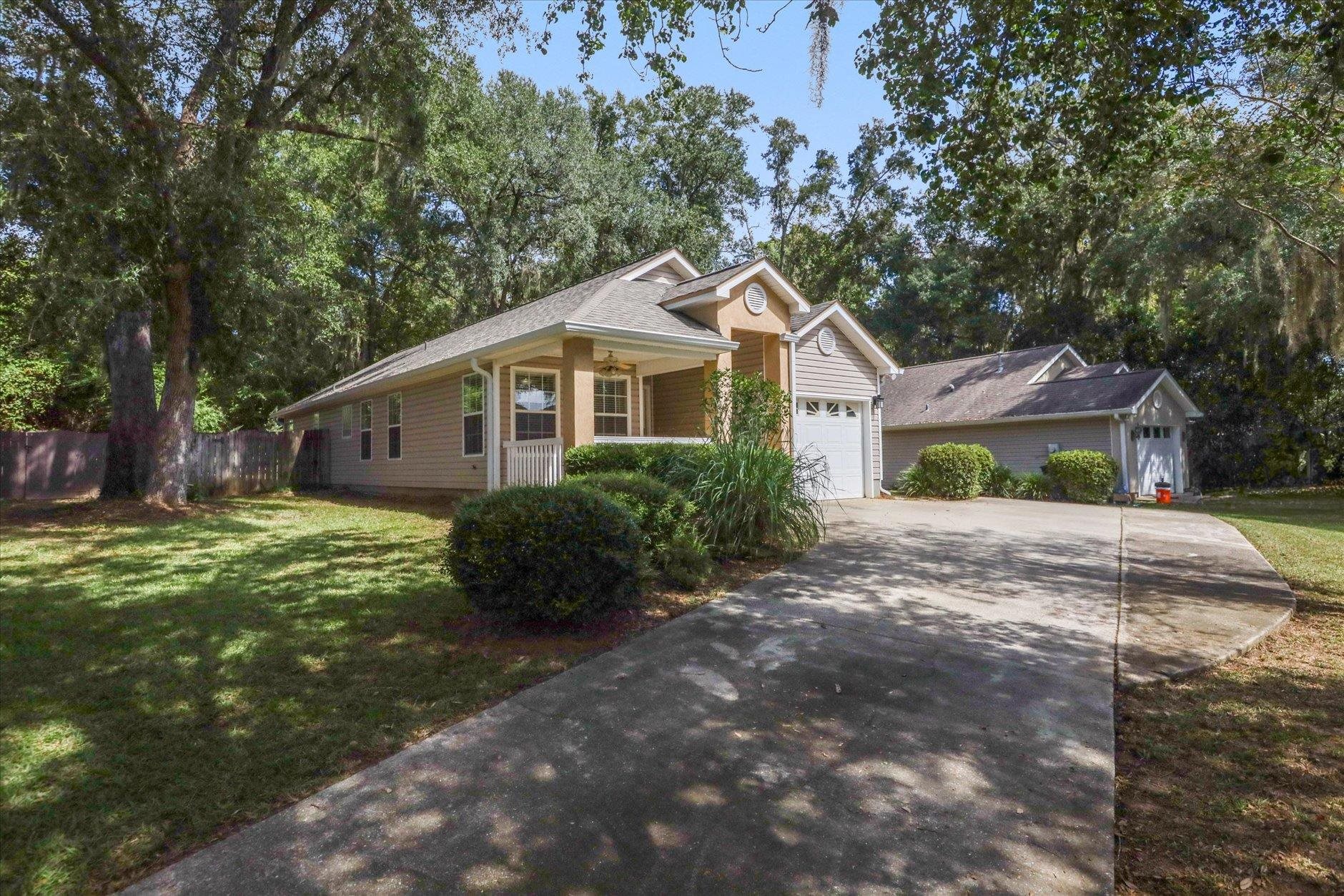 3529 Lands End Lane