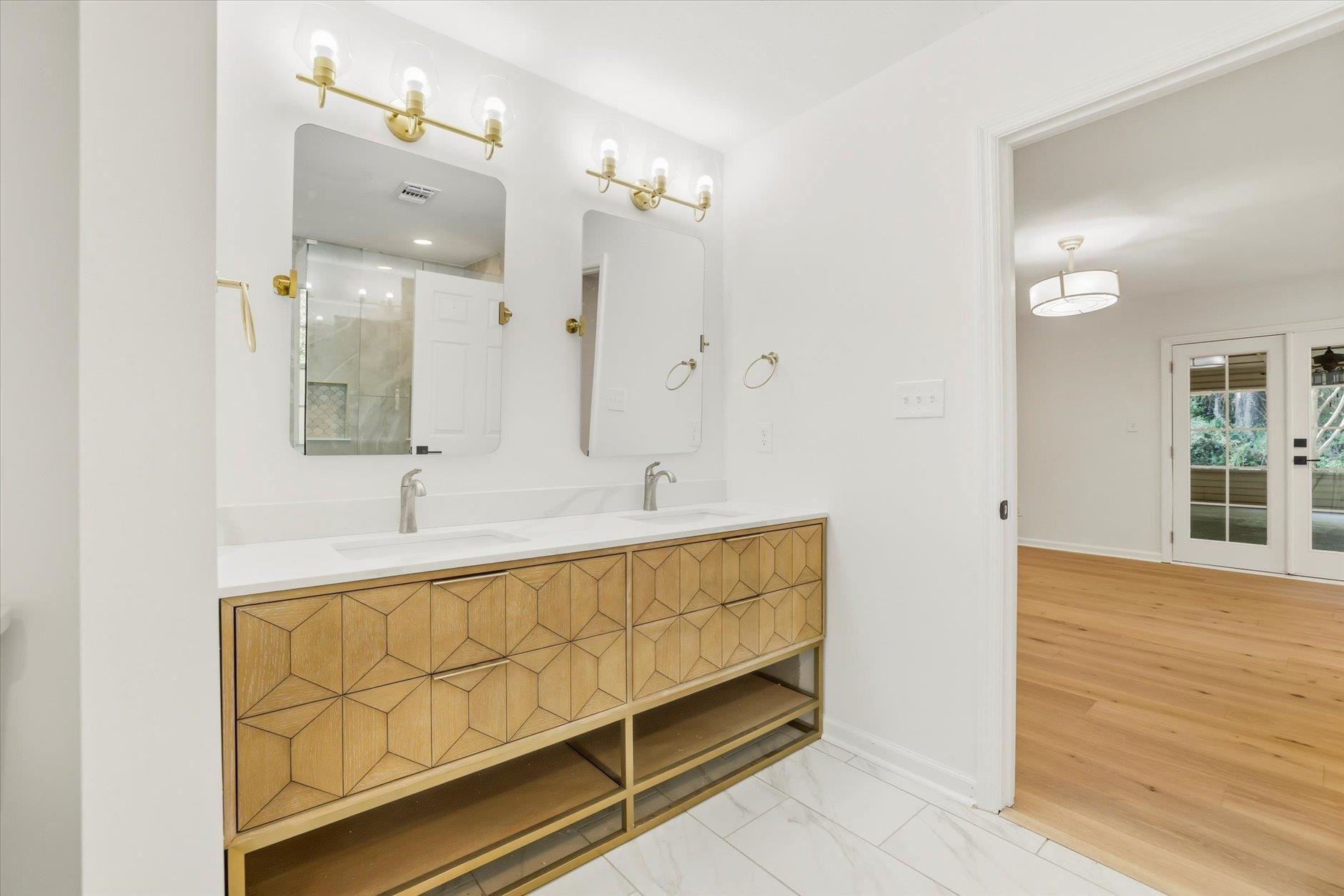 10500 Lake Iamonia Drive