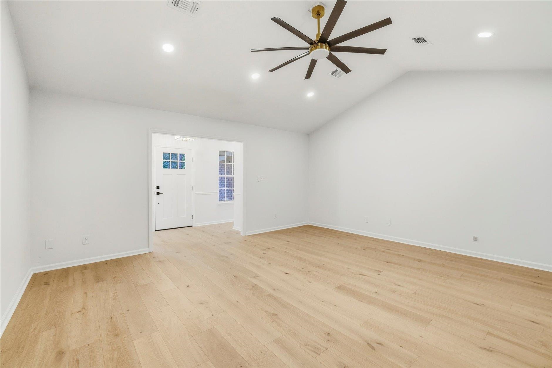 10500 Lake Iamonia Drive