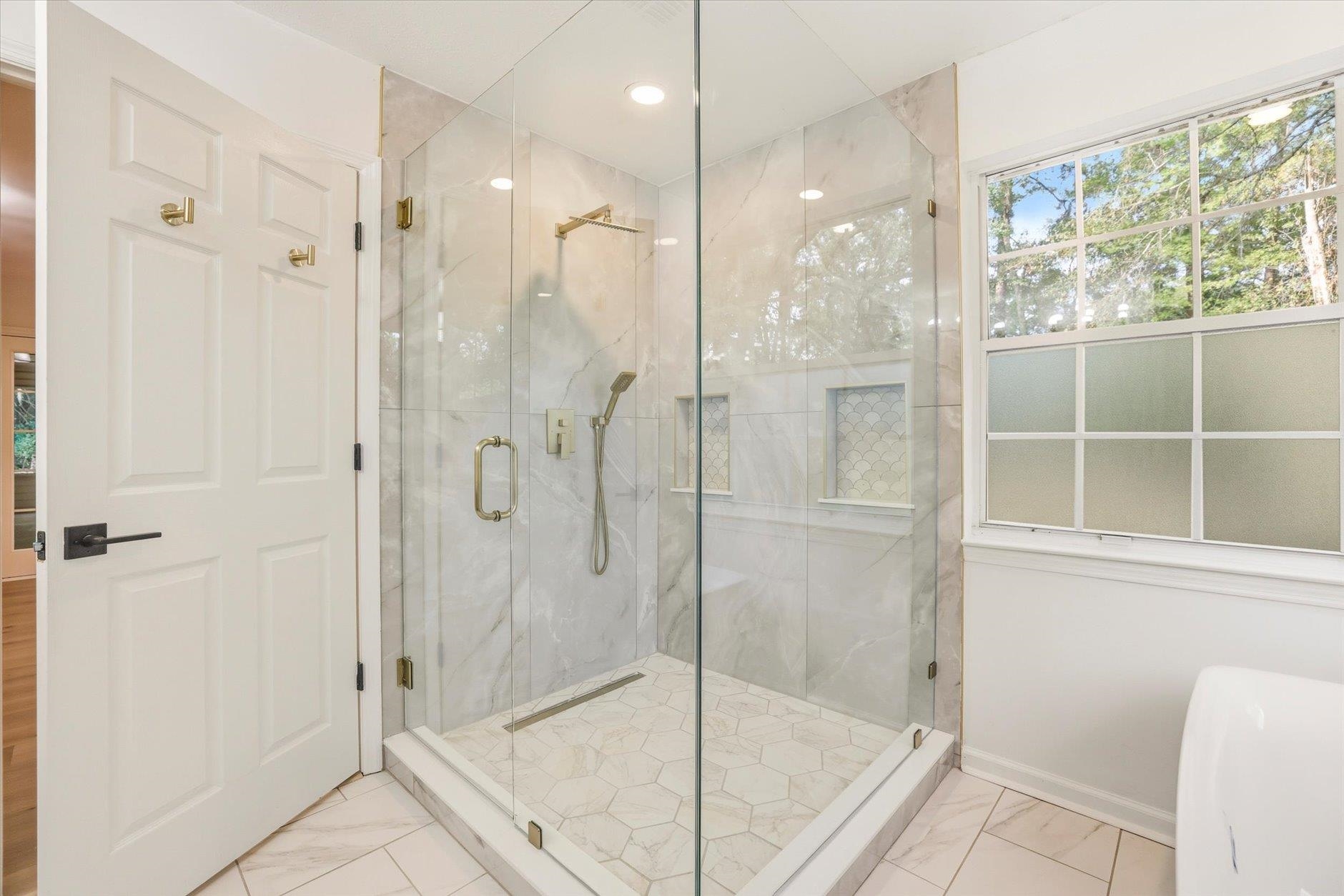 10500 Lake Iamonia Drive