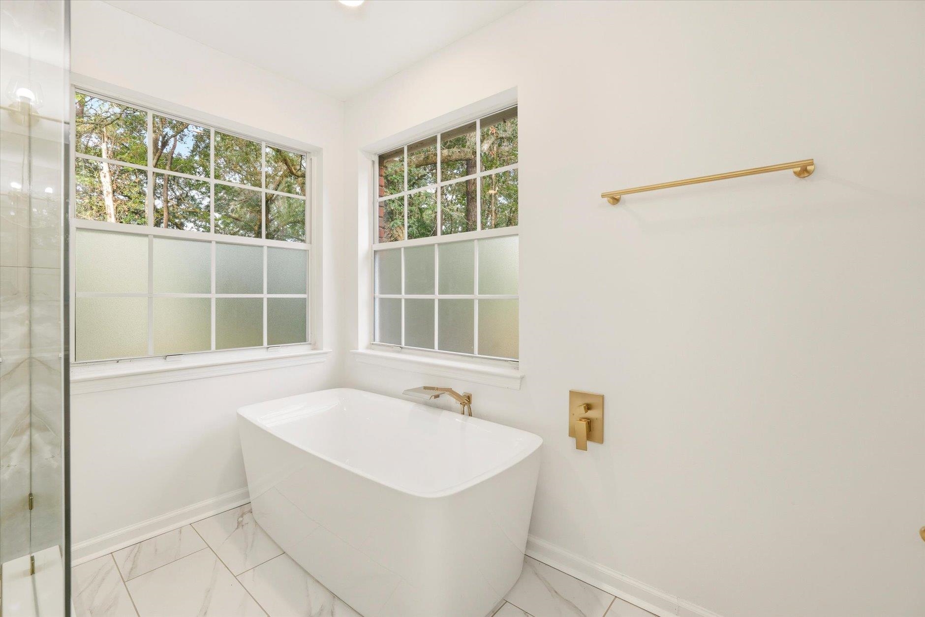 10500 Lake Iamonia Drive