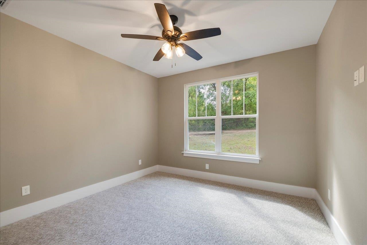 5681 Iola Cres Drive