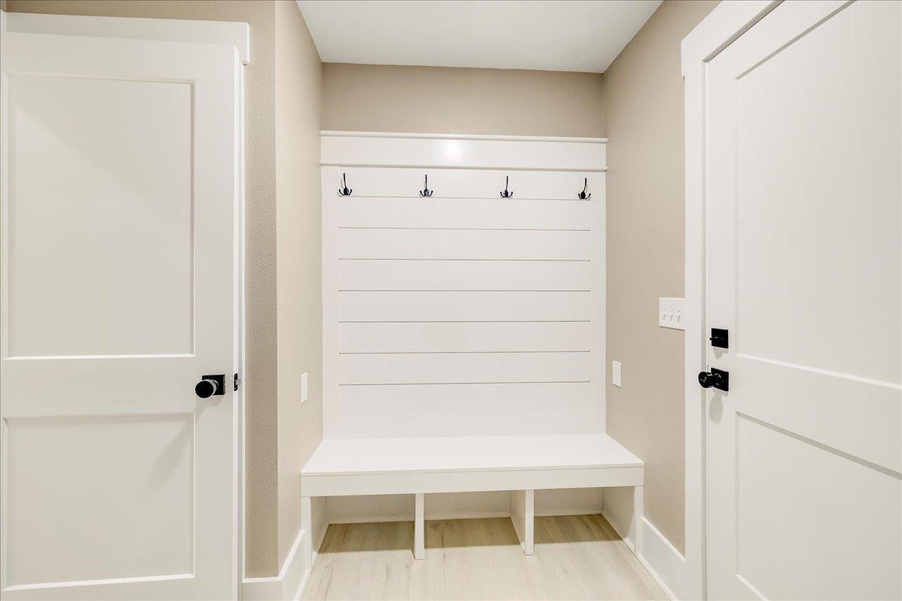 5681 Iola Cres Drive