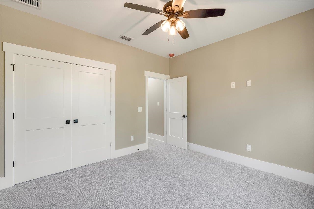 5681 Iola Cres Drive