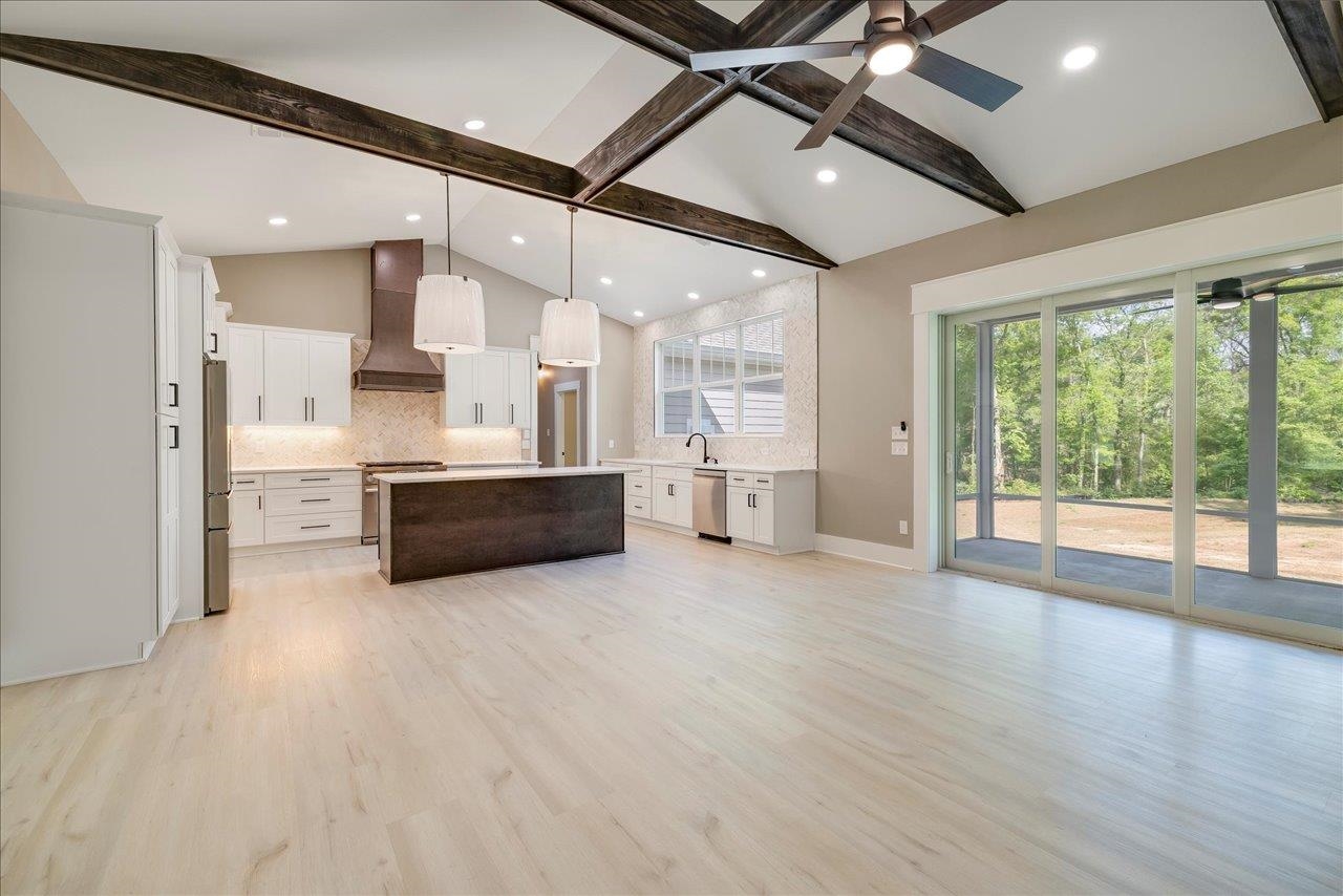 5681 Iola Cres Drive